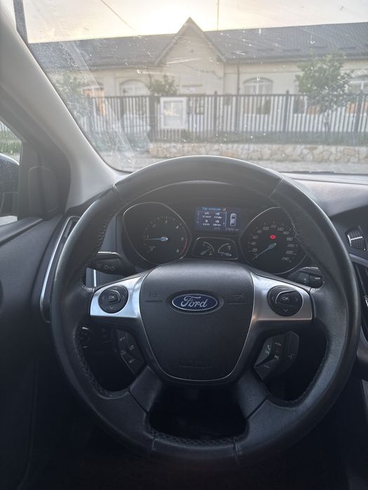 FORD Focus 2012 — imagine 5
