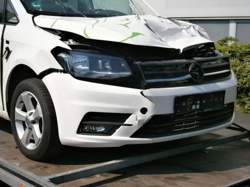 НА ЧАСТИ! VW Caddy 1.4 TSI DSG Модел 2017 г. - 4 броя