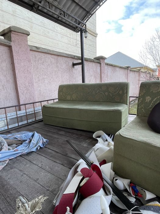 Диван с углом в комплекте