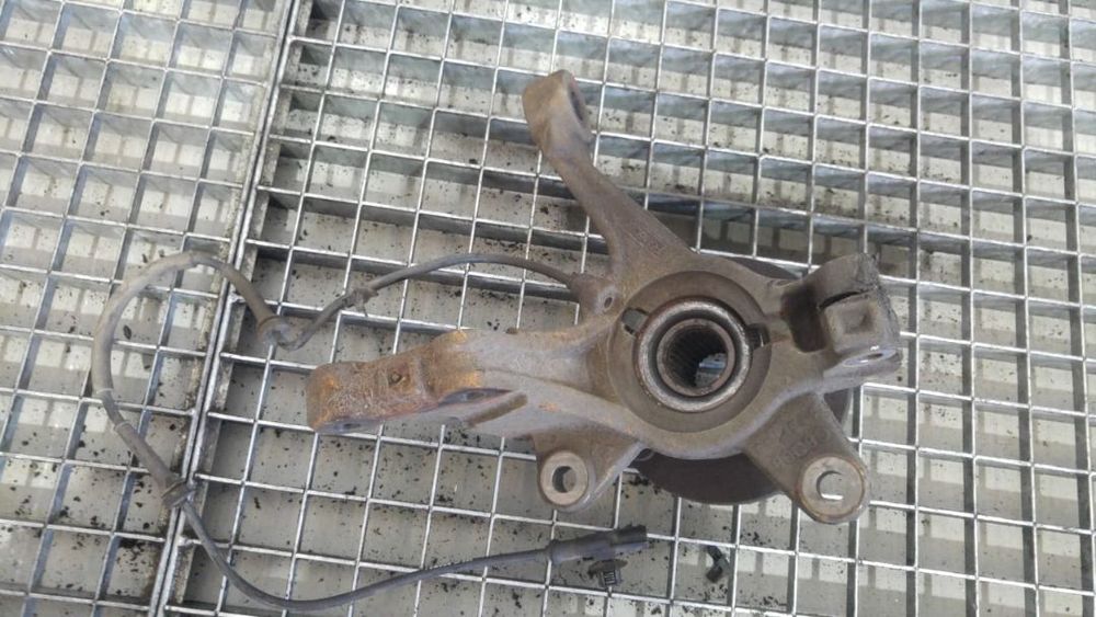 Fuzeta dreapta fata ford fiesta 6 1.6 tdci