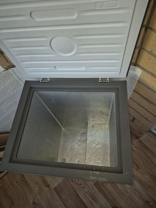 Морозильник в хорошем состоянии