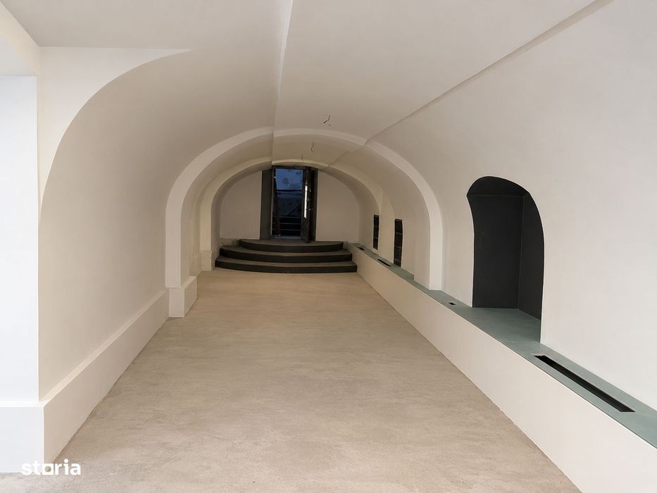 Spatiu comercial de inchiriat | Ultracentral Oradea | 270 mp