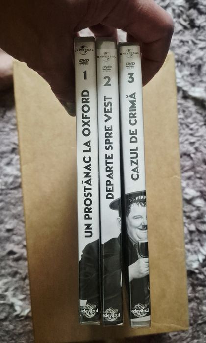 DVD-uri 3 bucăți