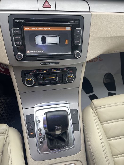 VW Passat B6 R line 4x4 08/2010-Bixenon/Piele/Carte service-Import