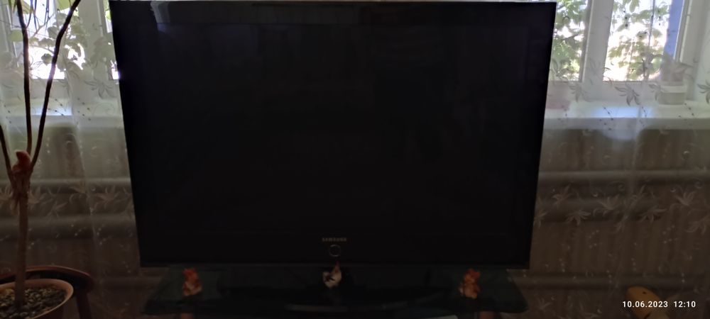 Телевизор продаётся