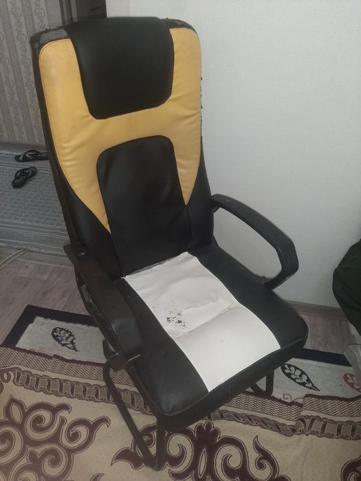 Продаётся игровое кресло .