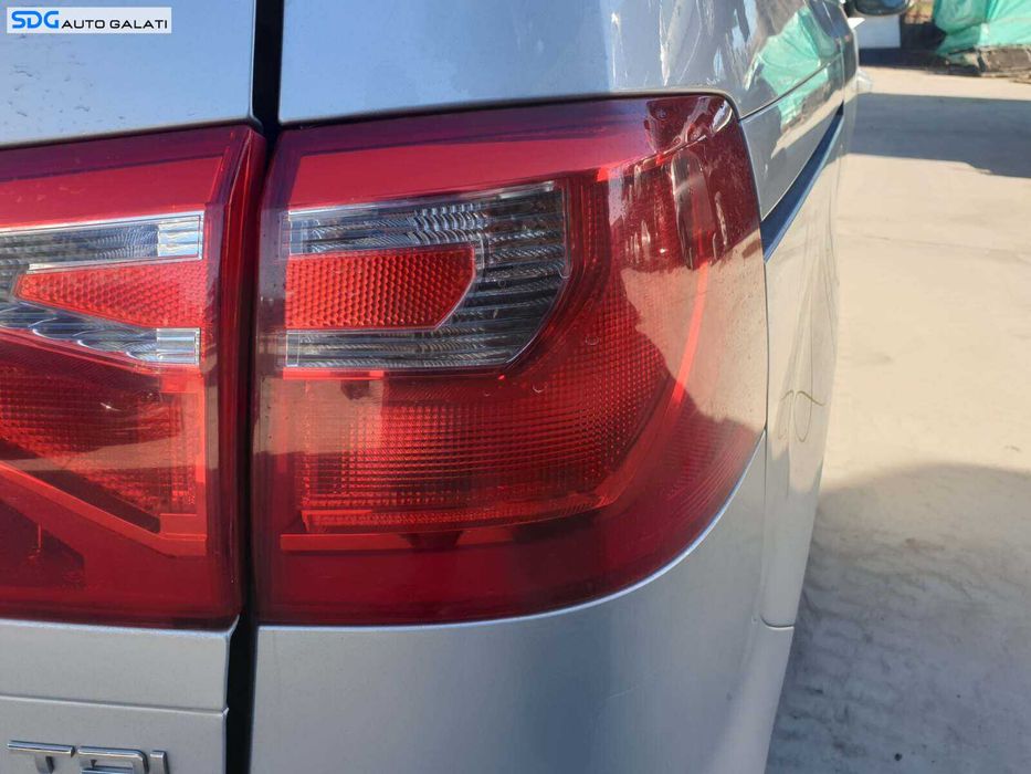 Tripla Lampa Stop Dreapta de pe Aripa Caroserie Seat Alhambra 7N 2010 - 2015 [Q1780]