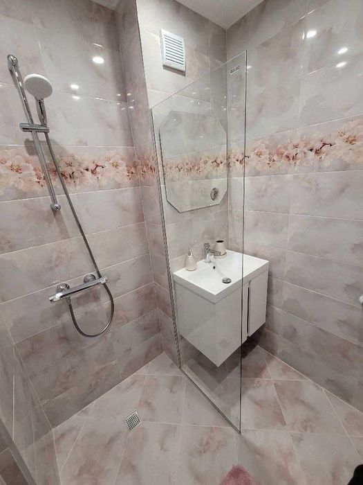 Дава се под наем Двустаен апартамент в София, Люлин 10 - 70 кв.м за 382.5 € - Снимка #6