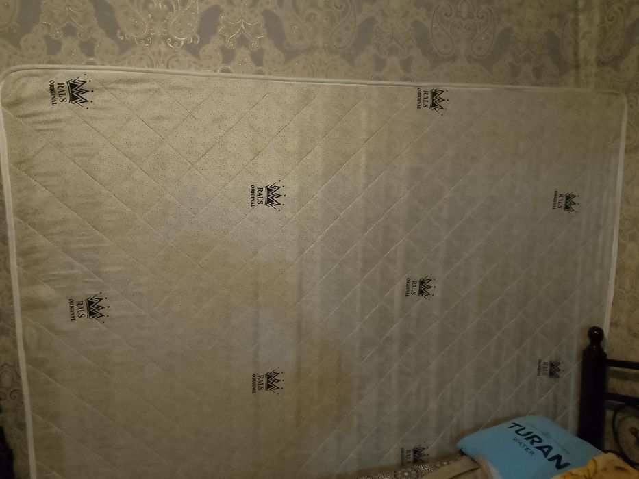 Продам большую кровать