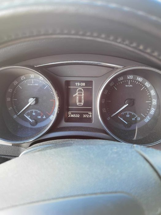Skoda Superb 2012 2,0 Diesel