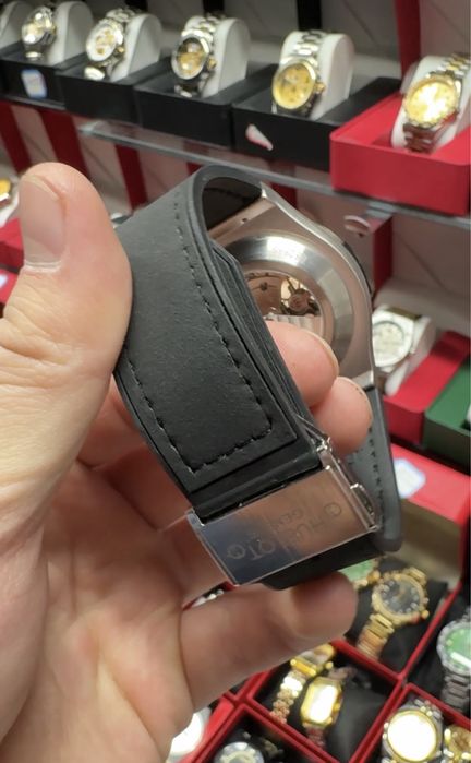 часы Hublot Big Bang Skeleton