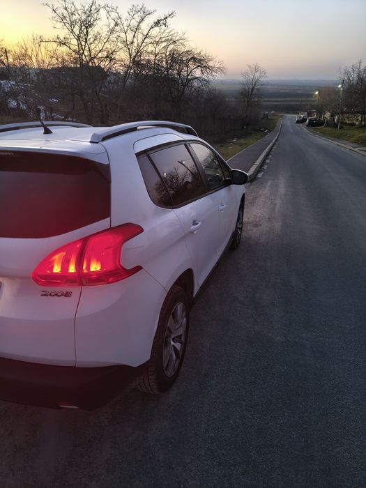 Peugeot 2008 1.2 benzina euro6