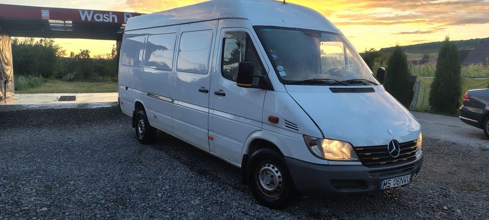 Mercedes Benz sprinter