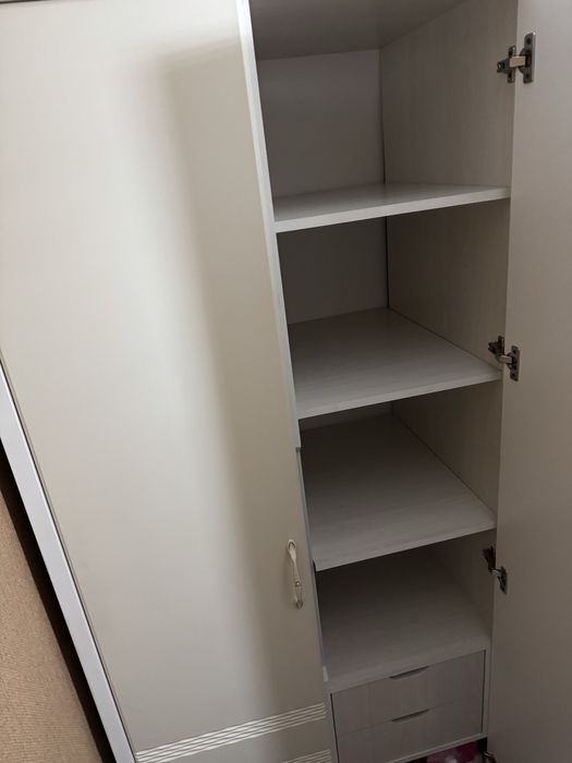 Продам кровать с шкафом