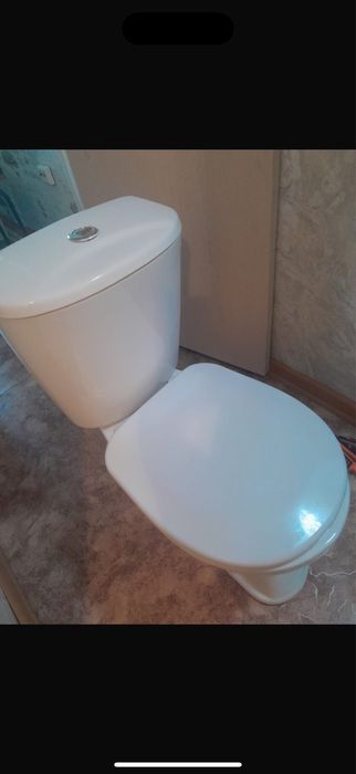 Продам унитаз в отличном состояние