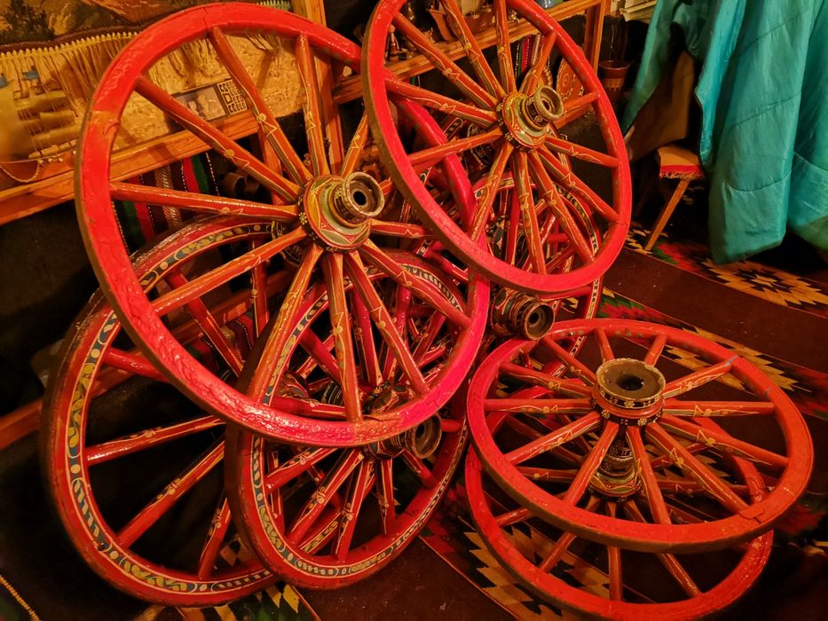 Рисувани колелета колела каруца