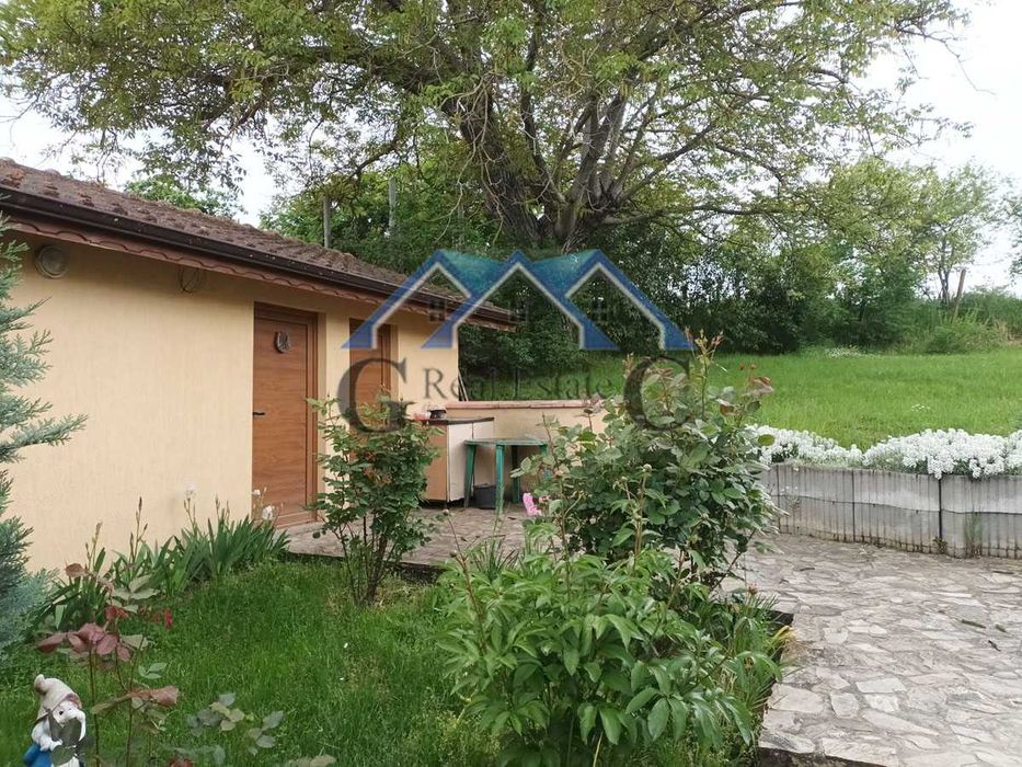 Къща 130м2, 3 спални, перално, гараж, 160000 евро, Горен чифлик
