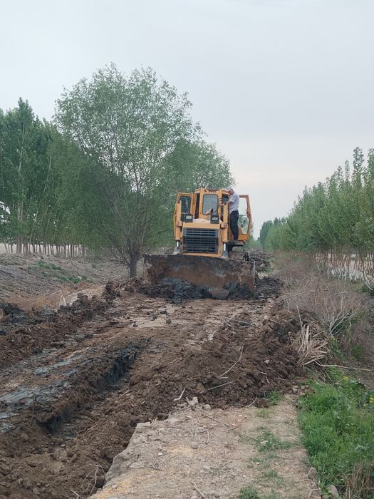 Булдозер Юто т-140
