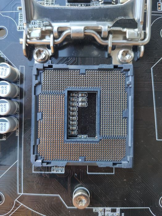 Kit placa baza gen4 Gigabyte (f mica, aproape cat itx)+i5 4440+8GB RAM