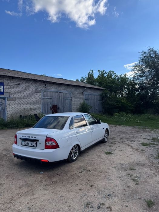 продам приору 2011