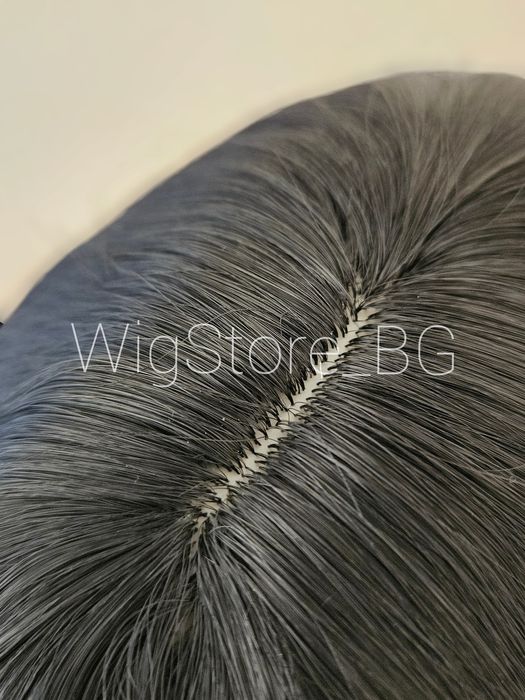 Дълга на вълни черна перука с бретон