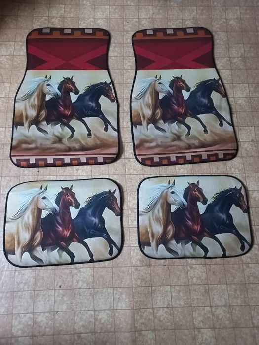 Чехлы автомобильные универсальные