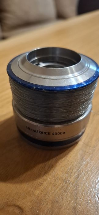 Шпули за риболовни макари Dalwa megaforse 4000A и Shimano catana 4000fc