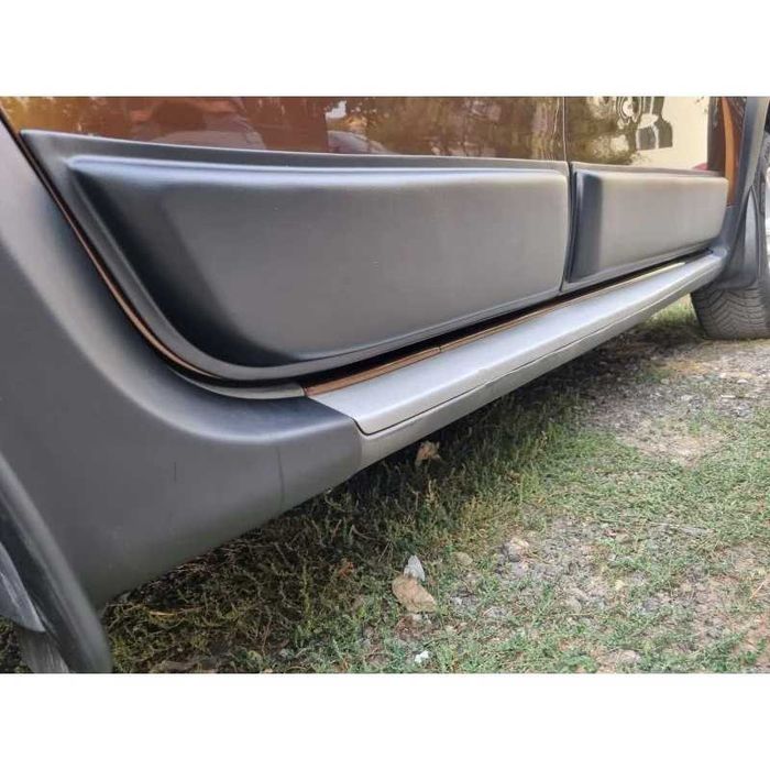 Set 12 Bandouri Laterale Protectii Bara Aripa USI Overfendere DACIA DUSTER I 2010-2017