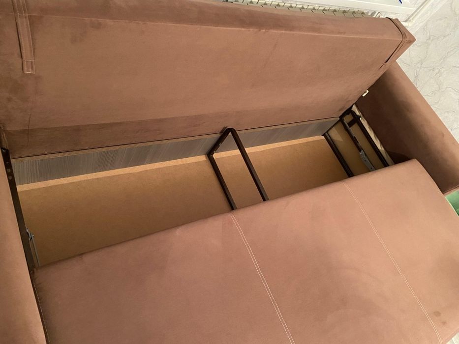 Продам диван в хорошем состоянии