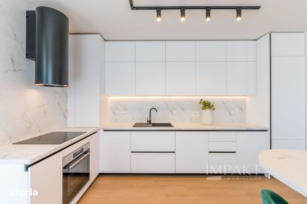 Apartament cu 3 camere LUX, în Zorilor!