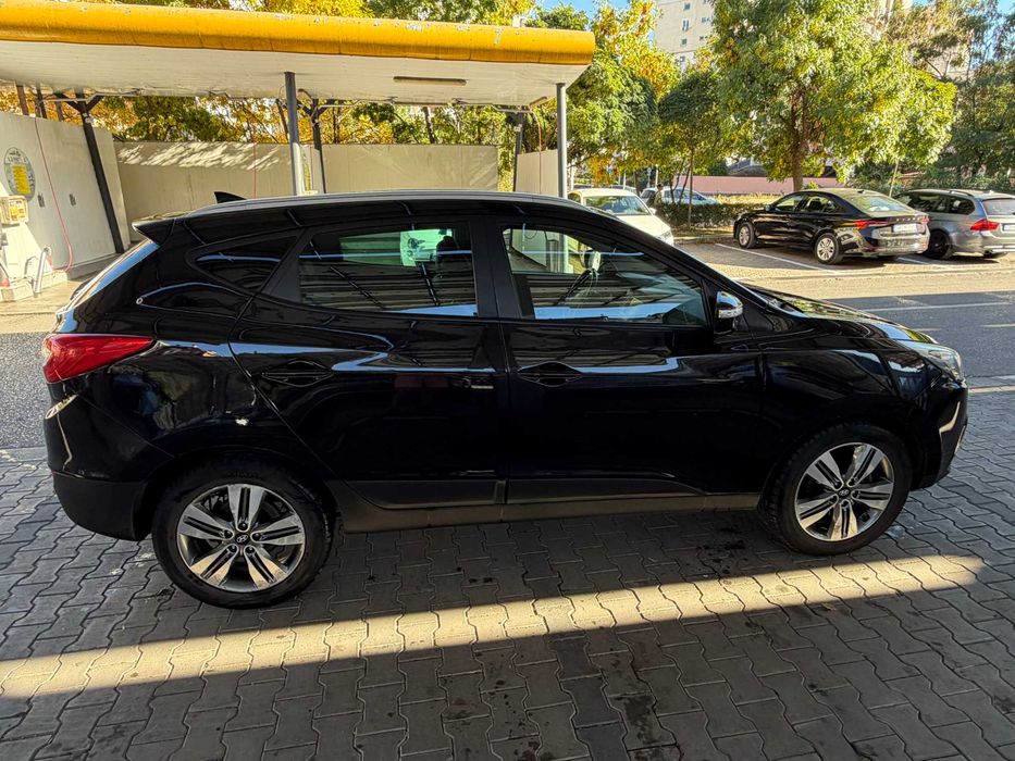 Hyundai ix35 Facelift 2.0 CRDi 184 к.с. 4x4 | Панорама | Кожа | Пълен пакет екстри