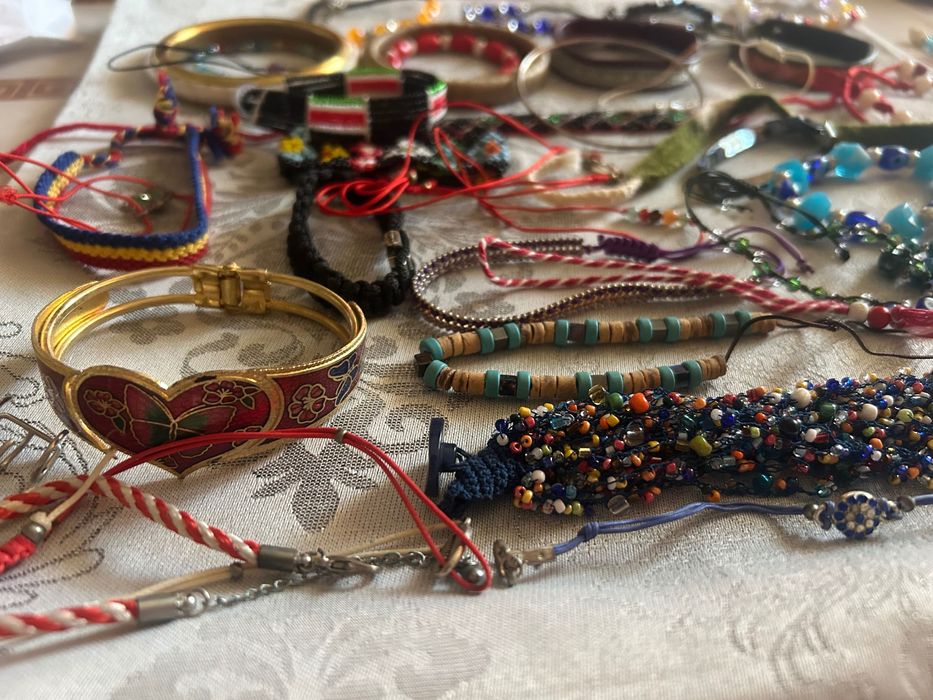 Lot bratari diverse