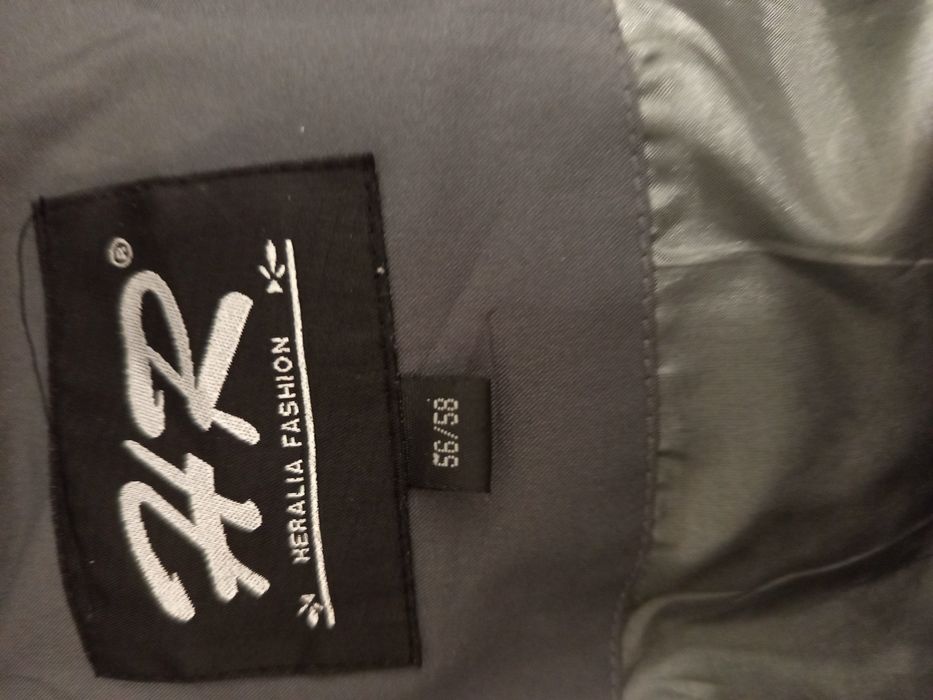 Продам зимнию куртку