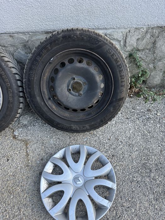 4бр. Джанти 15”  4х100 със зимни гуми за Рено, Дачия