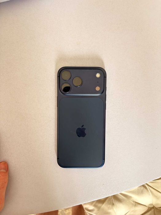 Продам IPhone 17 Pro MAX 512GB Esim