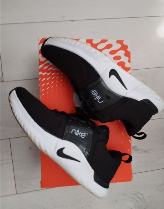 Маратонки Nike и " H&M" номер 39