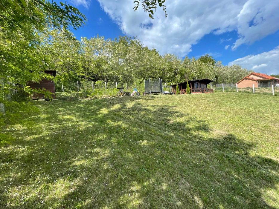 Teren de vânzare Livezeni, 966 mp Livezeni • OLX.ro