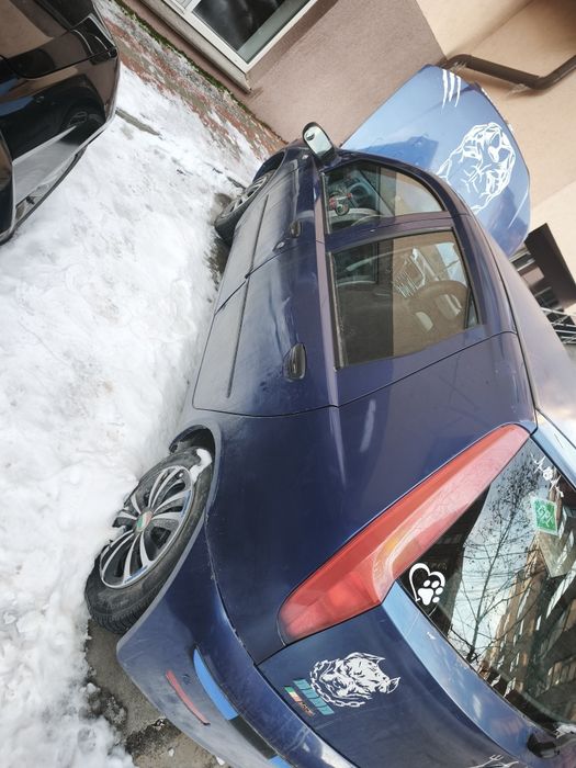 Vând fiat punto 1.2