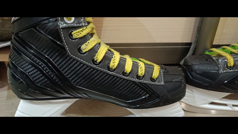 Коньки bauer XLS