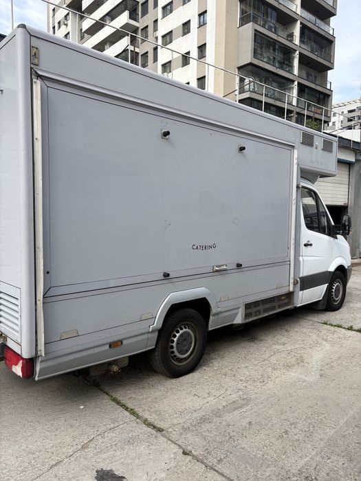 Mercedes foodtruck