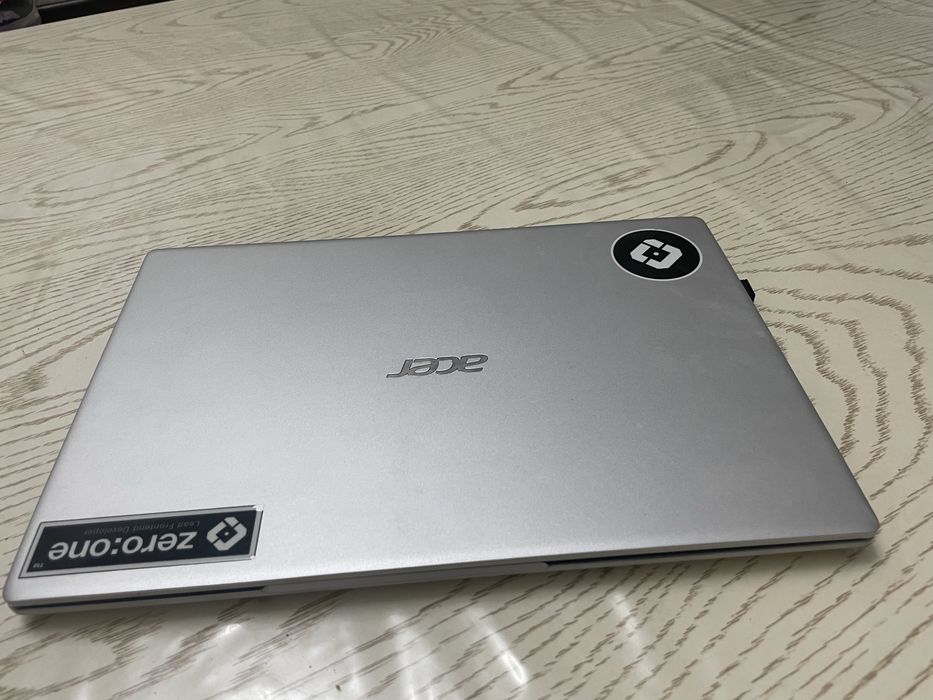 Noutbuk Acer swift 3 AMD Ryzen 7  8/512