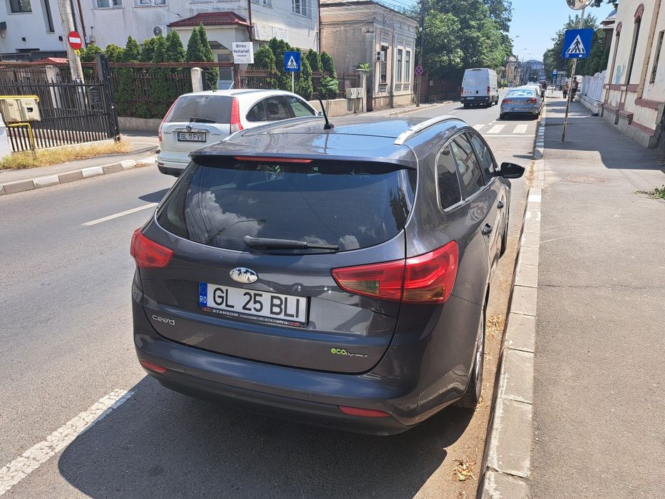 Kia ceed 1.6 diesel pe lanț.