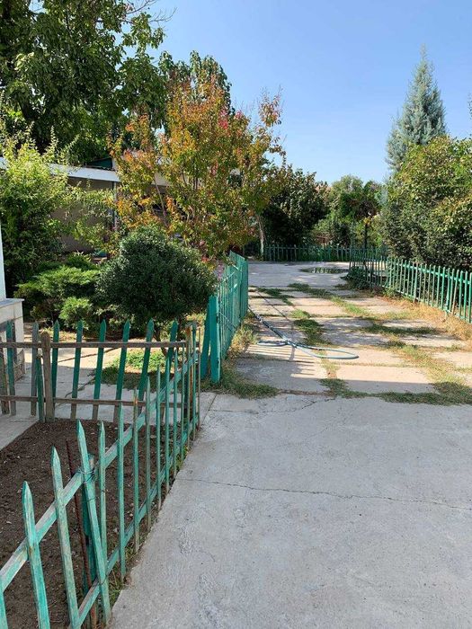 Продается в Мирзо-Улугбекский р-не (ул.Олтинтепа) дом на 11 сотках