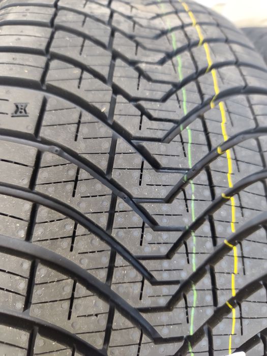 Нови всесезонни гуми Kumho 225/45/17 dot 26,225/45R17