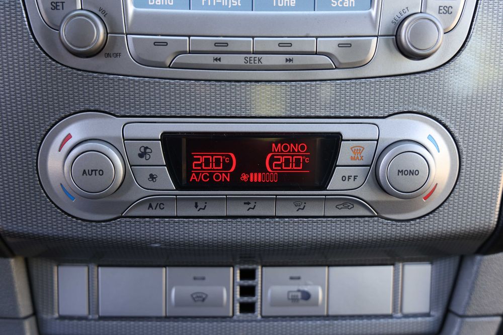FORD Focus 2008 — imagine 5