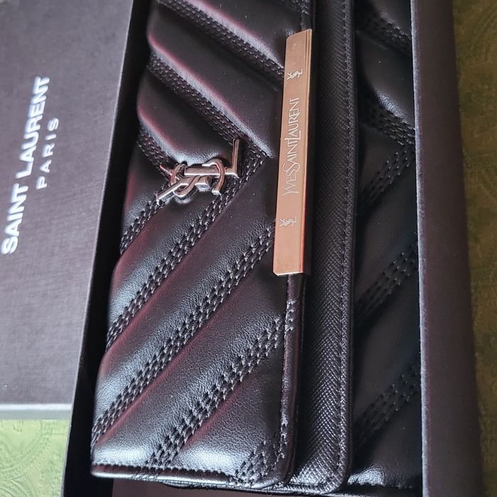 Yves Saint Laurent ,YSL ново дамско портмоне