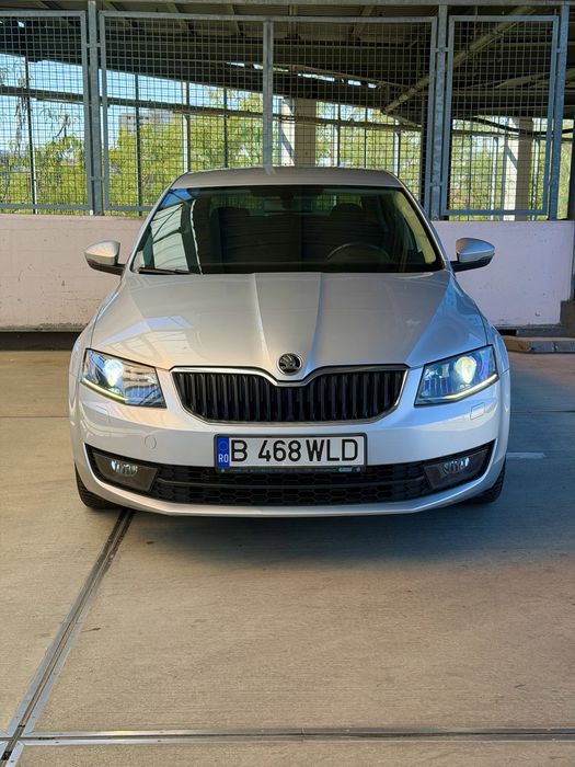 Skoda Octavia 2014 2.0 TDi 150 CP • Day Light LED • Bi-Xenon • Scaune încălzite • Senzori parcare • Dublu climatronic • Pilot automat • Proprietar