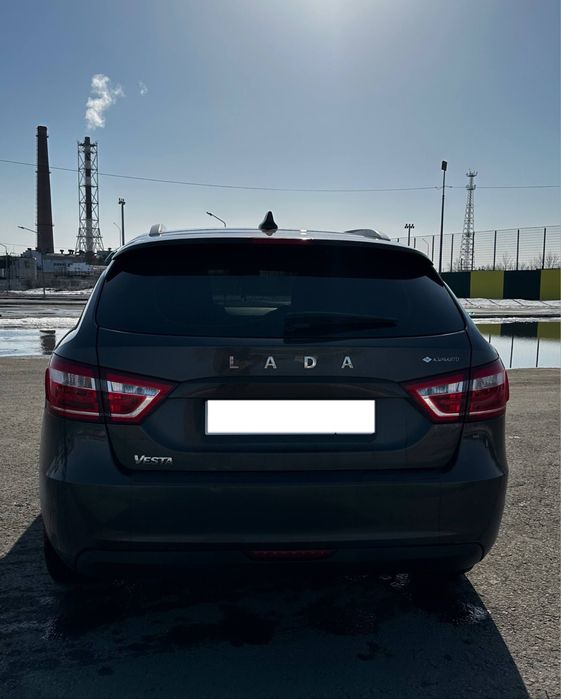 Продам машину LADA