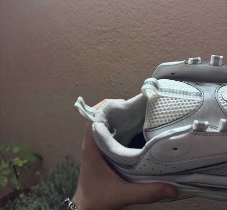 dior b22 arctic white