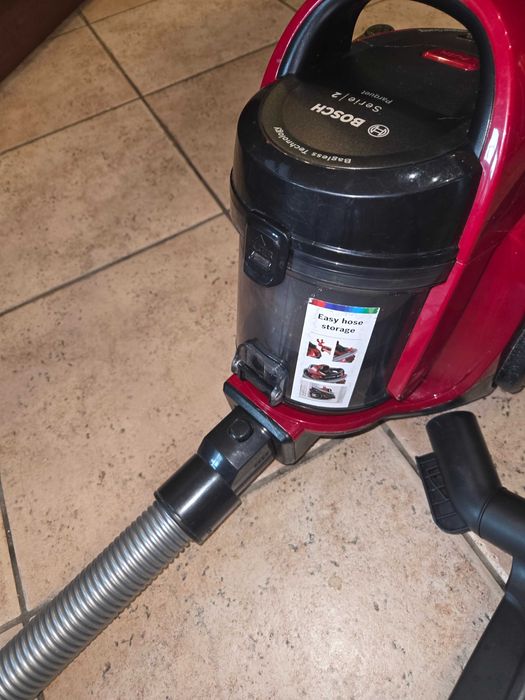 Прахосмукачка Bosch series 2